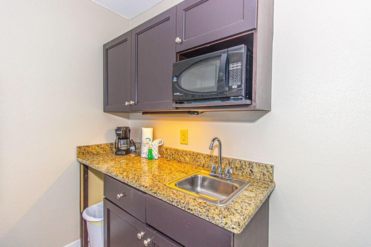 Landmark Resort King Suite Unit 710 Beautifully Updated Sleeps 4 Myrtle Beach Exteriör bild